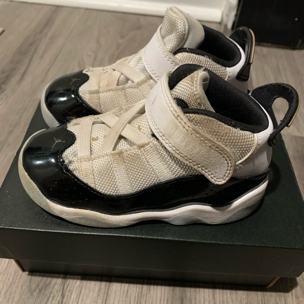 Nike Jordan Retro 11 size toddler 8c